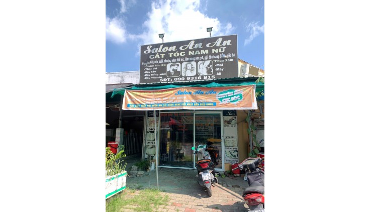 Nhà Bè ! Sang Salon Tóc Mới , MB thuê chỉ có 6 tr/ tháng , MT Đường Số 5 ( KDC Nam Sài Gòn Long Hậu , vị trí đẹp khu vực rất đông, sầm uất )